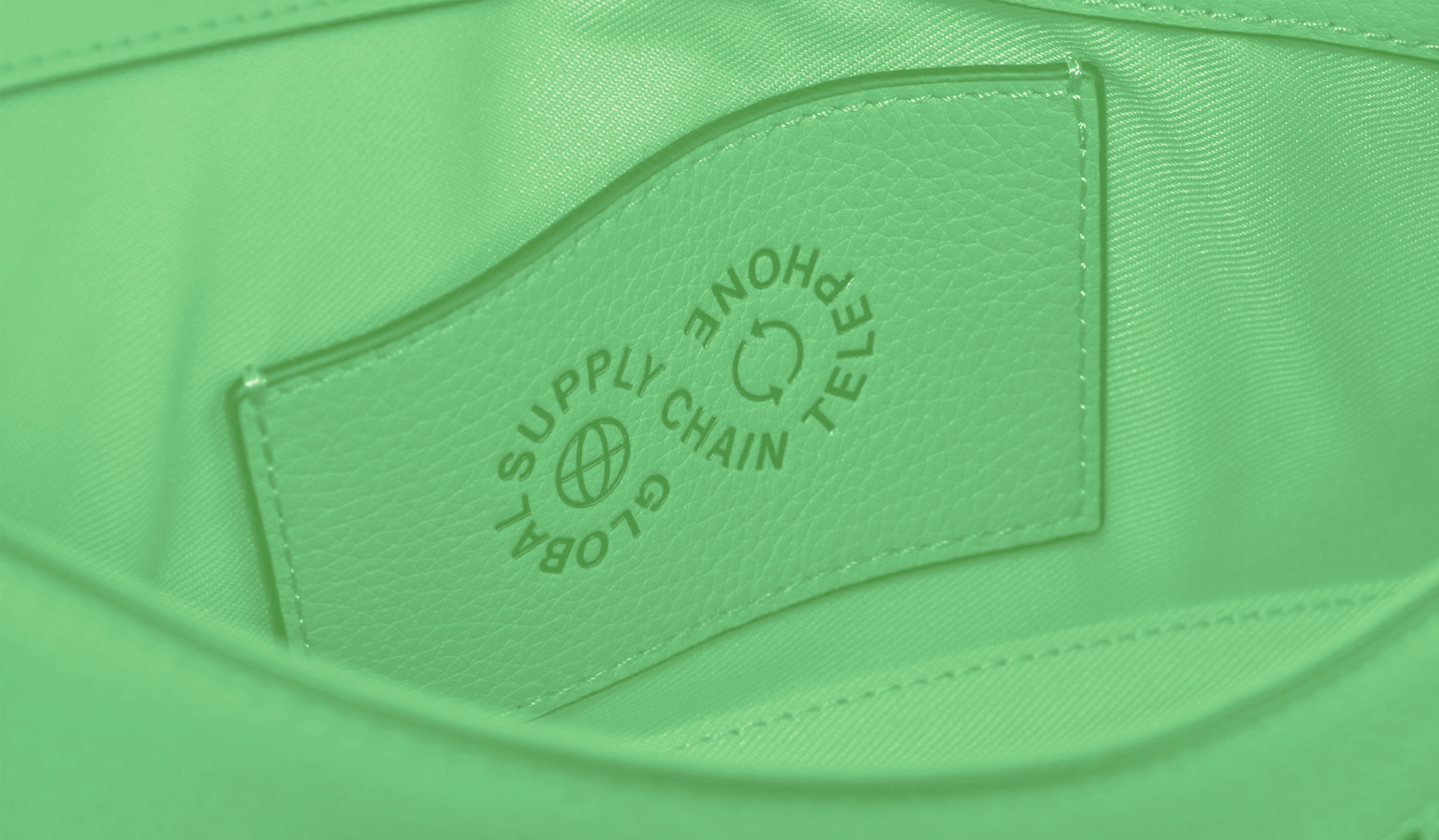 La telephone bag de MSCHF: una reflexión crítica sobre el lujo, la producción global y la moda contemporánea