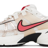 NIKE V2K Run 'blanco/rosa'