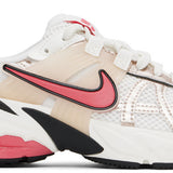 NIKE V2K Run 'blanco/rosa'