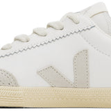 VEJA Volley en 'Blanco/Gris'